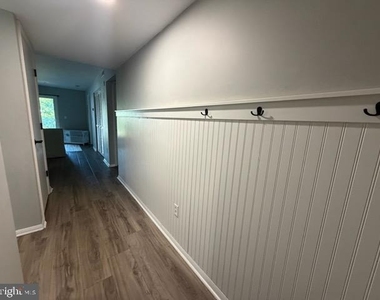 30380 Crowley Drive - Photo Thumbnail 2