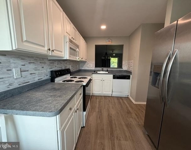 30380 Crowley Drive - Photo Thumbnail 5