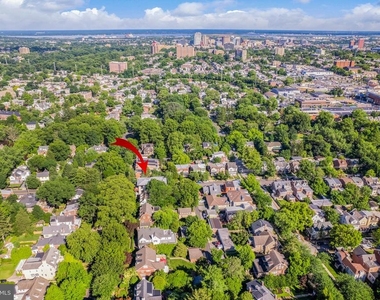 2300 W 17th Street - Photo Thumbnail 29