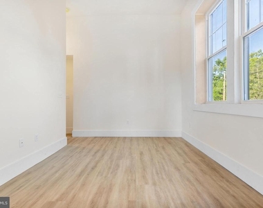 2300 W 17th Street - Photo Thumbnail 9