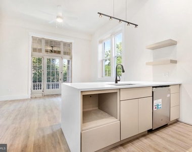 2300 W 17th Street - Photo Thumbnail 6