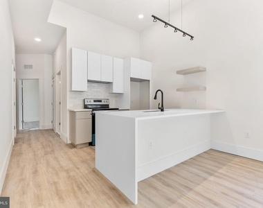 2300 W 17th Street - Photo Thumbnail 14
