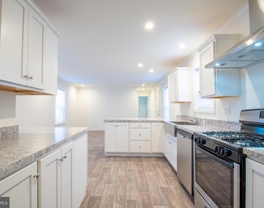 4 Rehobeth Circle - Photo Thumbnail 4