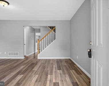 46 Village Drive - Photo Thumbnail 3