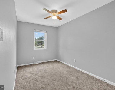 46 Village Drive - Photo Thumbnail 12