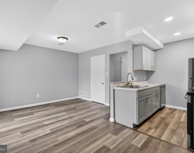 46 Village Drive - Photo Thumbnail 6