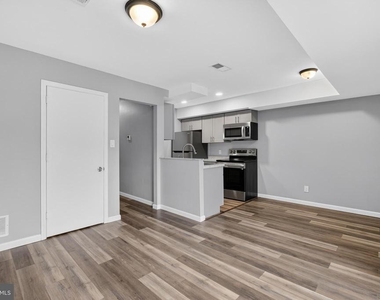 46 Village Drive - Photo Thumbnail 5