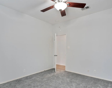 11970 Jollyville Rd - Photo Thumbnail 16
