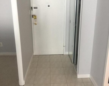 940 25th Street Nw - Photo Thumbnail 6