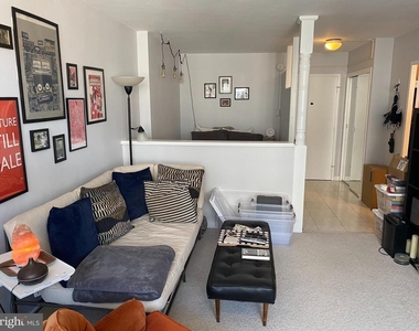 940 25th Street Nw - Photo Thumbnail 1