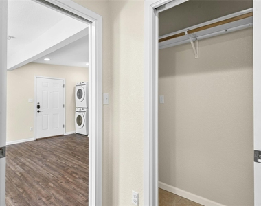 904 Philco Dr - Photo Thumbnail 11