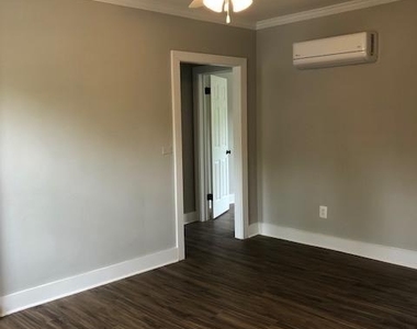 2612 29th Street Se - Photo Thumbnail 2