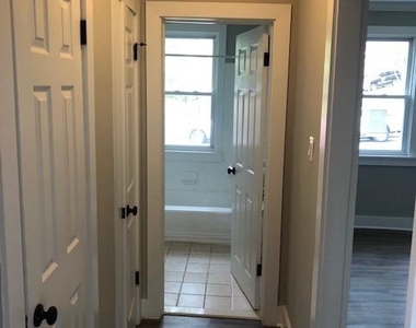 2612 29th Street Se - Photo Thumbnail 15