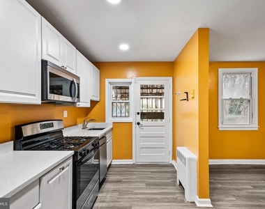 2412 18th Street Se - Photo Thumbnail 12