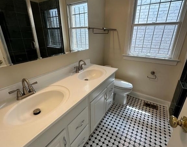1805 9th Street Nw - Photo Thumbnail 6
