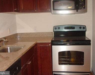 13 Ne S Street Ne - Photo Thumbnail 6