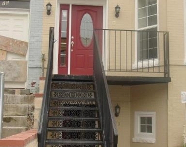 13 Ne S Street Ne - Photo Thumbnail 1