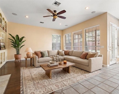 10707 Bramblecrest Dr - Photo Thumbnail 4