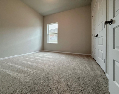 2714 Towy Rd - Photo Thumbnail 16