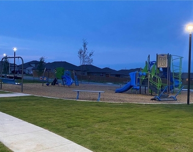 361 Sonterra Dr - Photo Thumbnail 37