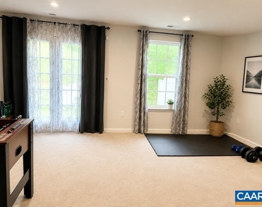 2046 Elm Tree Ct - Photo Thumbnail 3