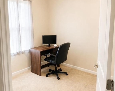 2046 Elm Tree Ct - Photo Thumbnail 15