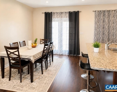 2046 Elm Tree Ct - Photo Thumbnail 9