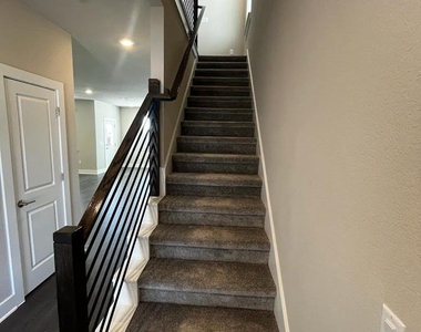 2905 Mary Elizabeth Dr - Photo Thumbnail 6