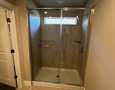 2905 Mary Elizabeth Dr - Photo Thumbnail 24