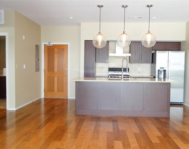 1600 Barton Springs Rd - Photo Thumbnail 6