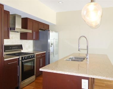 1600 Barton Springs Rd - Photo Thumbnail 11