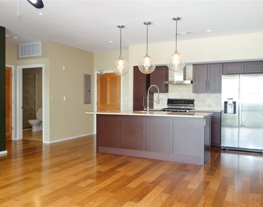 1600 Barton Springs Rd - Photo Thumbnail 7