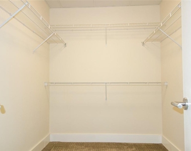 603 Davis St - Photo Thumbnail 19