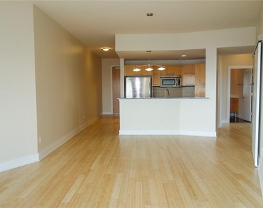 603 Davis St - Photo Thumbnail 10