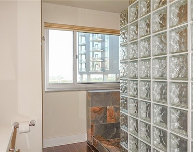 603 Davis St - Photo Thumbnail 21
