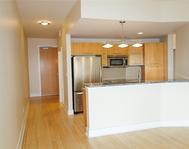 603 Davis St - Photo Thumbnail 2