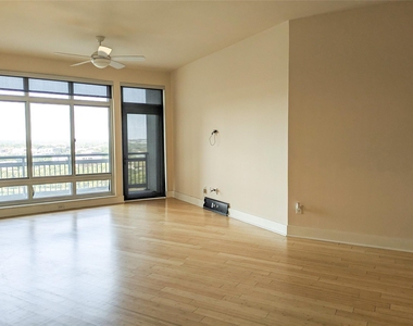 603 Davis St - Photo Thumbnail 9
