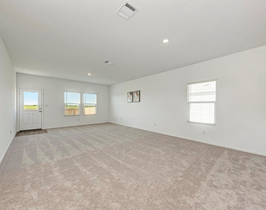611 Halfmoon Dr - Photo Thumbnail 10