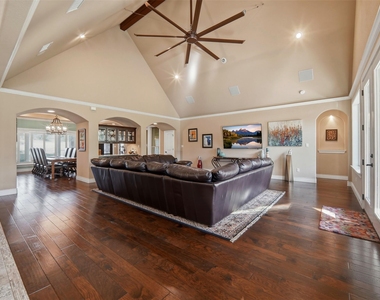 187 Territory Dr - Photo Thumbnail 3