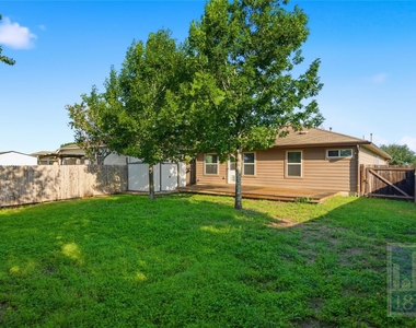 432 Thunderstorm Ave - Photo Thumbnail 20