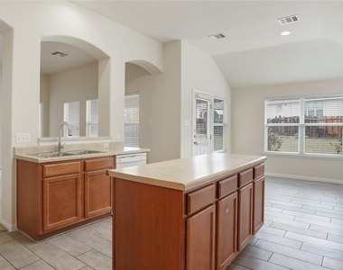 11716 Dunblane Way - Photo Thumbnail 14