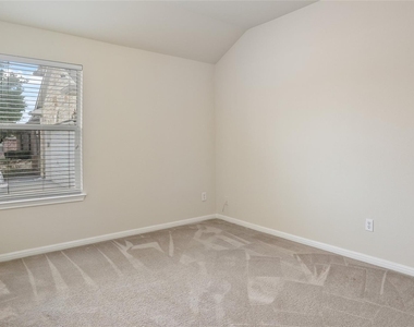 11716 Dunblane Way - Photo Thumbnail 30