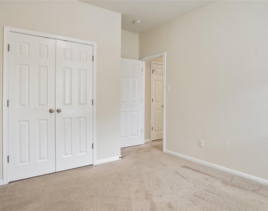 11716 Dunblane Way - Photo Thumbnail 31