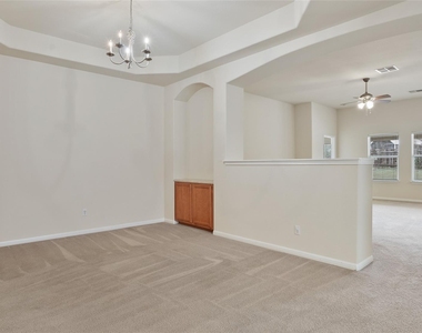 11716 Dunblane Way - Photo Thumbnail 5
