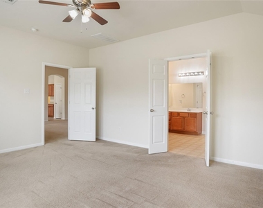 11716 Dunblane Way - Photo Thumbnail 21