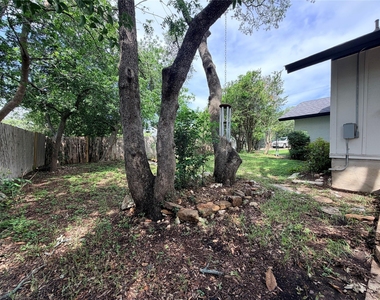 115 Spanish Oak Cir - Photo Thumbnail 25