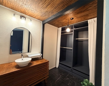 115 Spanish Oak Cir - Photo Thumbnail 20