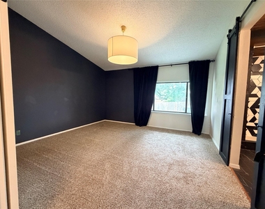 115 Spanish Oak Cir - Photo Thumbnail 18
