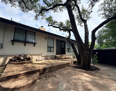 115 Spanish Oak Cir - Photo Thumbnail 22