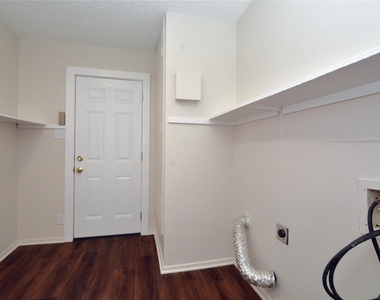11314 Walnut Ridge Dr - Photo Thumbnail 8